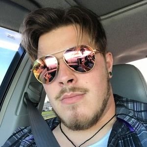 Meet your Posher, Zachery